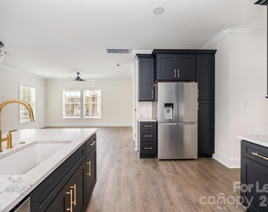 816 Walnut Avenue - Photo Thumbnail 11