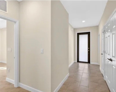 103 Sw Seminole Crossing Street - Photo Thumbnail 1