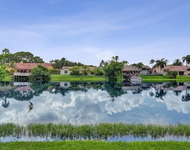 11340 Lakeshore Drive - Photo Thumbnail 55