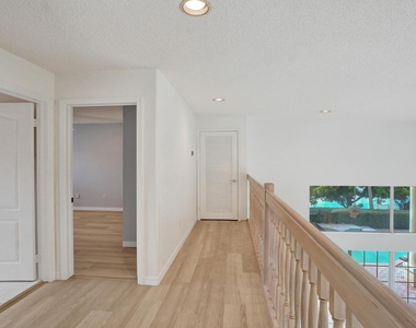 11340 Lakeshore Drive - Photo Thumbnail 41