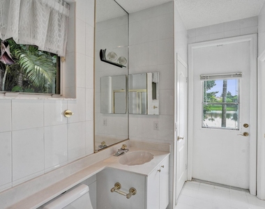 11340 Lakeshore Drive - Photo Thumbnail 26