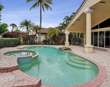 11340 Lakeshore Drive - Photo Thumbnail 52