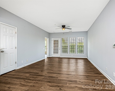 3172 Margellina Drive - Photo Thumbnail 2
