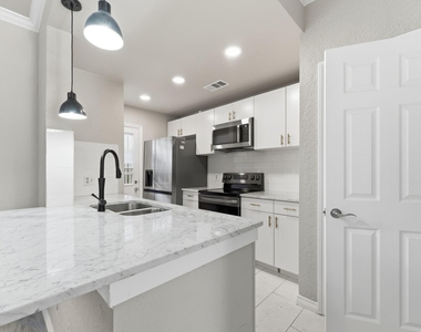 14333 Preston Road - Photo Thumbnail 7