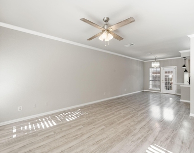 14333 Preston Road - Photo Thumbnail 2
