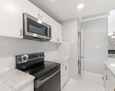 14333 Preston Road - Photo Thumbnail 9
