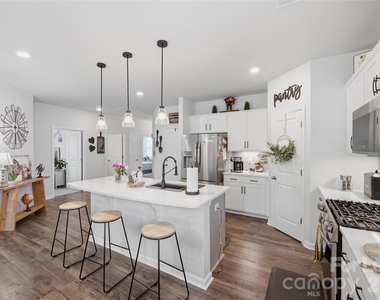 116 Camdenbrush Trail - Photo Thumbnail 14
