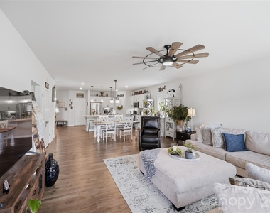 116 Camdenbrush Trail - Photo Thumbnail 22