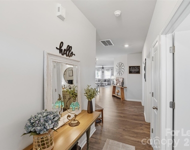 116 Camdenbrush Trail - Photo Thumbnail 4