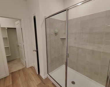 8416 Butterfly Lane - Photo Thumbnail 11