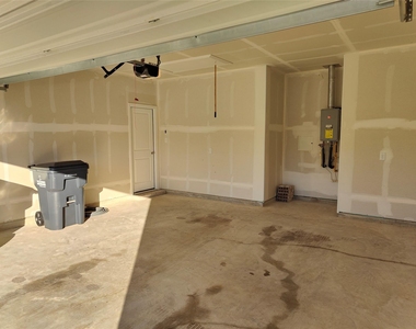 8416 Butterfly Lane - Photo Thumbnail 27