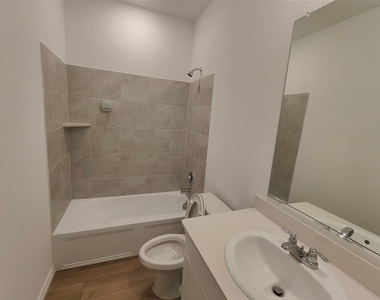 8416 Butterfly Lane - Photo Thumbnail 21