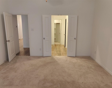 8416 Butterfly Lane - Photo Thumbnail 17
