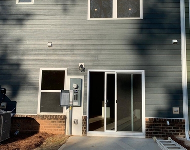 110 Quinn Road - Photo Thumbnail 12