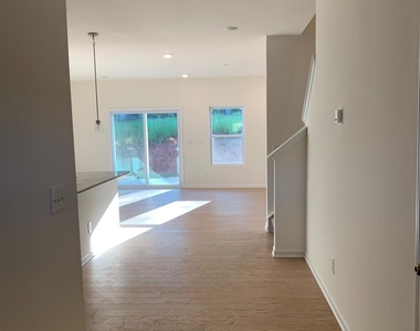 110 Quinn Road - Photo Thumbnail 2
