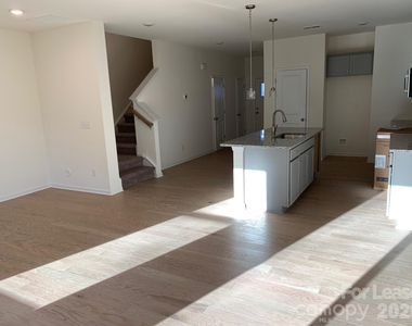 110 Quinn Road - Photo Thumbnail 13
