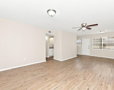 4349 Chestnut Drive - Photo Thumbnail 5