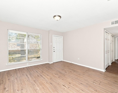 4349 Chestnut Drive - Photo Thumbnail 4