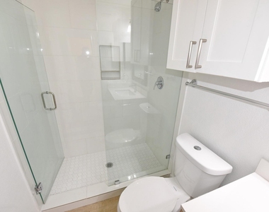 3701 Cedarplaza Lane - Photo Thumbnail 9