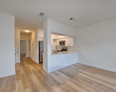 3701 Cedarplaza Lane - Photo Thumbnail 3