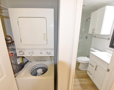 3701 Cedarplaza Lane - Photo Thumbnail 10