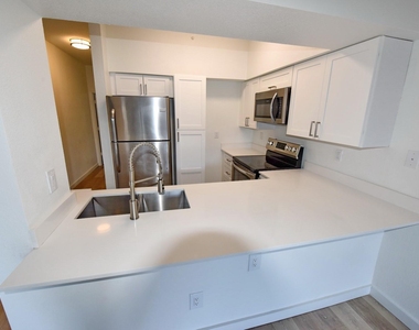 3701 Cedarplaza Lane - Photo Thumbnail 7