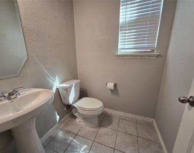 2009 Rosebury Lane - Photo Thumbnail 15