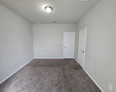 2009 Rosebury Lane - Photo Thumbnail 21