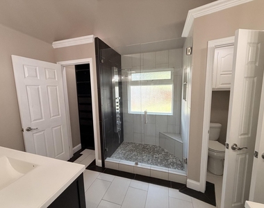 2749 Crystal Glenn Circle - Photo Thumbnail 20