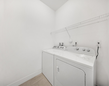 10081 Nw 75th Terrace - Photo Thumbnail 34