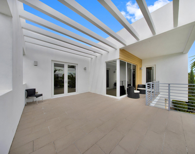 10081 Nw 75th Terrace - Photo Thumbnail 29