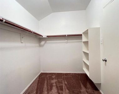 2049 Helmoken Falls Drive - Photo Thumbnail 16
