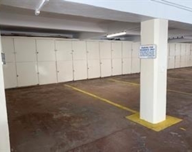 300 Oregon Street - Photo Thumbnail 5