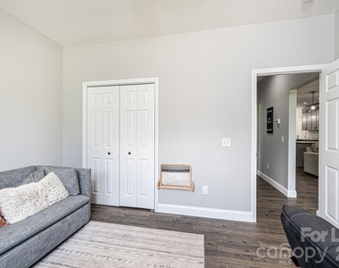 29 Central Avenue - Photo Thumbnail 17