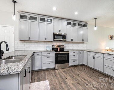 29 Central Avenue - Photo Thumbnail 6