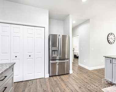 29 Central Avenue - Photo Thumbnail 7
