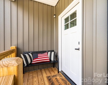 29 Central Avenue - Photo Thumbnail 2