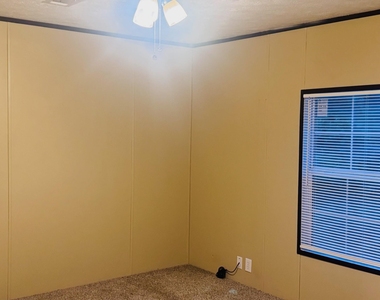 212 Cedar Court - Photo Thumbnail 6