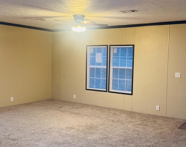 212 Cedar Court - Photo Thumbnail 4