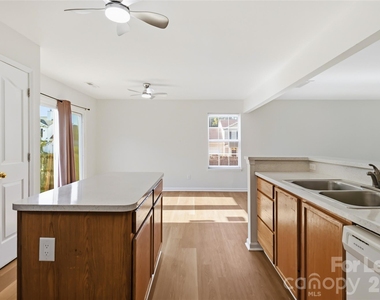 1428 Nature Place - Photo Thumbnail 11