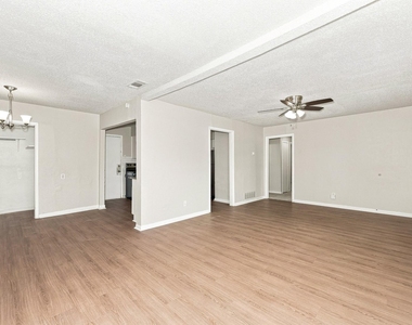 1705 Longview Street - Photo Thumbnail 6