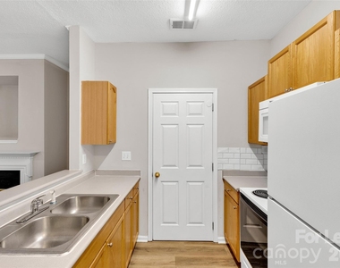 6349 Mallard View Lane - Photo Thumbnail 3