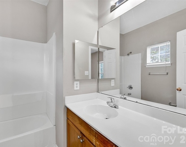 6349 Mallard View Lane - Photo Thumbnail 16