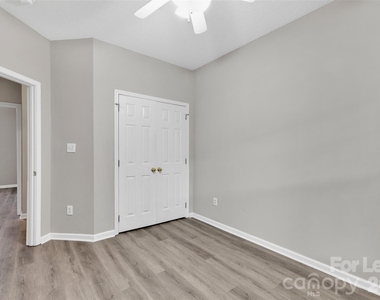 6349 Mallard View Lane - Photo Thumbnail 14