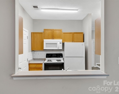 6349 Mallard View Lane - Photo Thumbnail 4