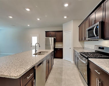 4109 Stockyard Station Lane - Photo Thumbnail 4