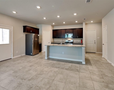 4109 Stockyard Station Lane - Photo Thumbnail 5