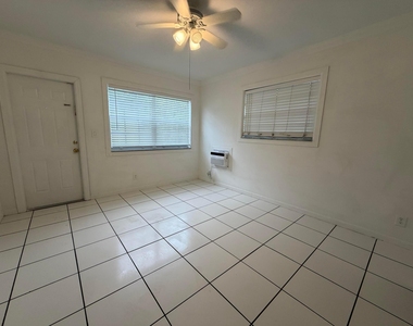 421 Ne 11th Street - Photo Thumbnail 11