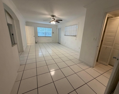 421 Ne 11th Street - Photo Thumbnail 7