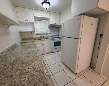 421 Ne 11th Street - Photo Thumbnail 3